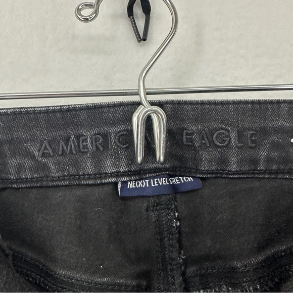 American Eagle Women's Size 6 Black Next Level Stretch Super Hi-Rise Jean Shorts - Picture 7 of 11
